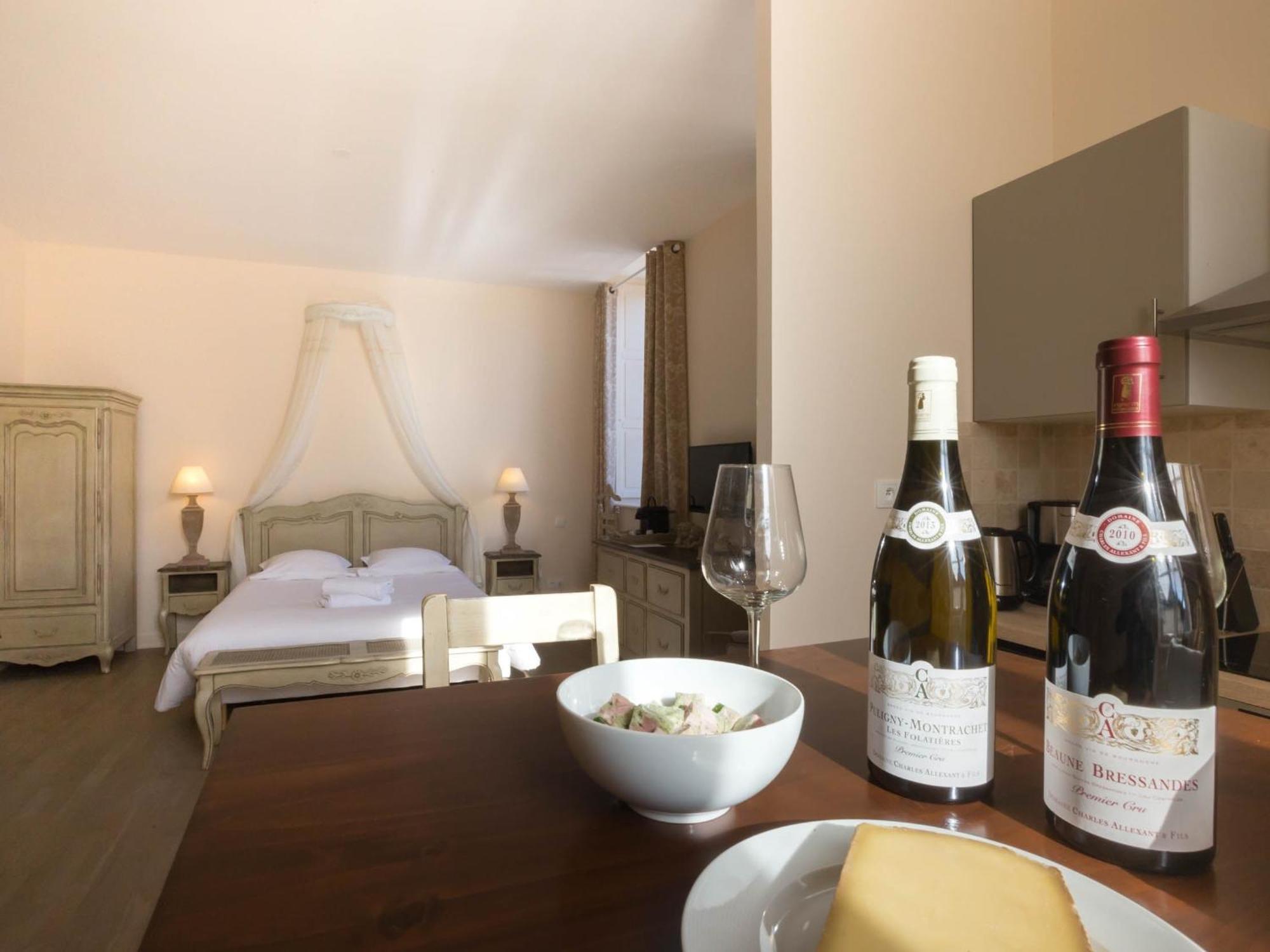 Le Cara - 4 Appartements Calmes Et Chics Au Coeur De Beaune Beaune  Quarto foto