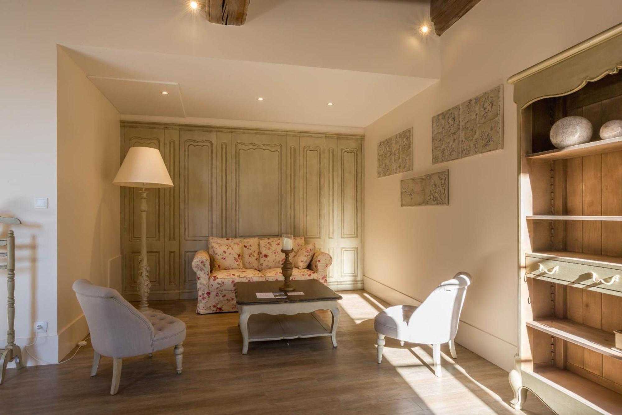 Le Cara - 4 Appartements Calmes Et Chics Au Coeur De Beaune Beaune  Quarto foto