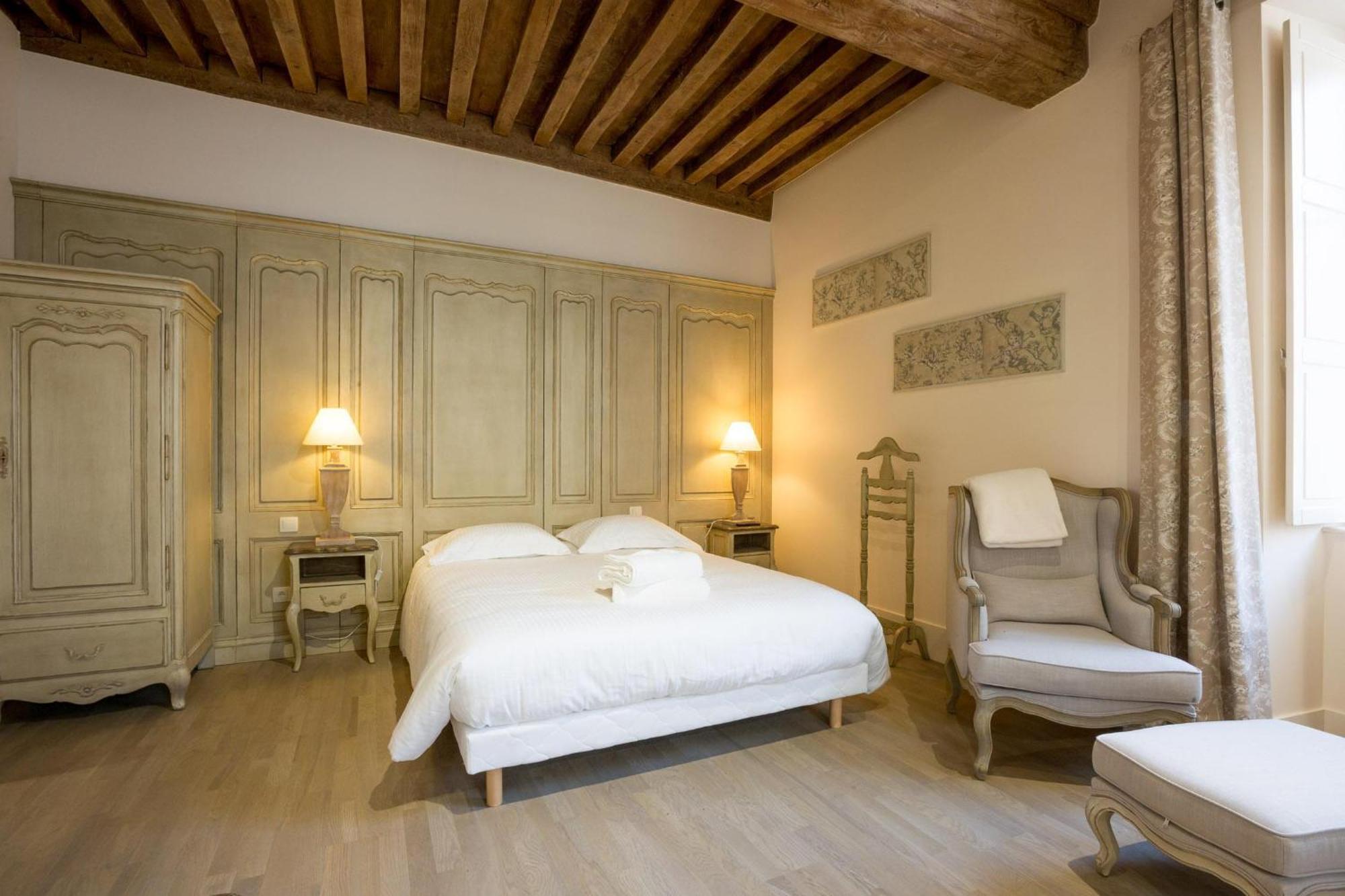 Le Cara - 4 Appartements Calmes Et Chics Au Coeur De Beaune Beaune  Quarto foto